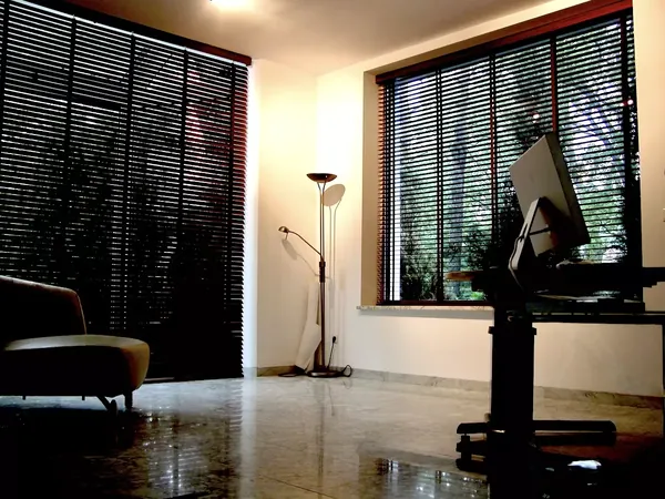 Żaluzje drewniane elektryczne smart Warszawa